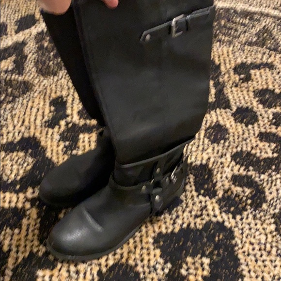 guess brand boots